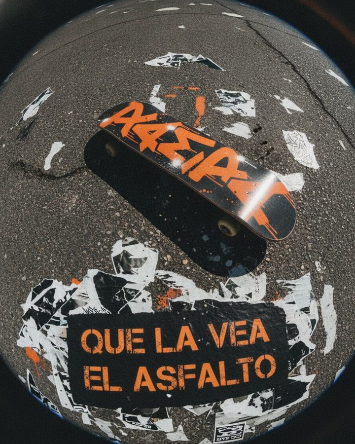 Anuncio de ejemplo para Rampa: Serigrafiada a mano. La verá el asfalto.